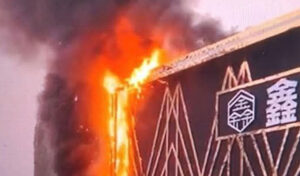 ポイペト ナイトクラブで火災 負傷者無し