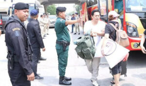 ポイペト　不法移民タイ人56人が国外追放