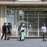 戦争犯罪からの平和の記憶を促進する記念碑を建立