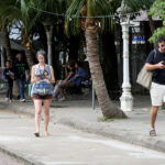 トゥール・スレン虐殺博物館が来館者に服装規定を設定