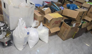 プノンペンの「麻薬工場」で捜索、麻薬300kgを発見、3人逮捕