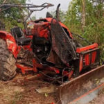 地雷爆発でトラクター運転手が重傷
