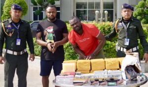 700万ドルの詐欺の「ブラックマネー」アフリカ系犯罪者を逮捕