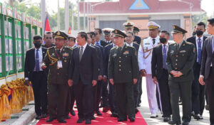 首相　カンボジアに外国の軍事基地は設置しない