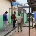 小学校のトイレで少女の遺体を発見　容疑者3人を逮捕