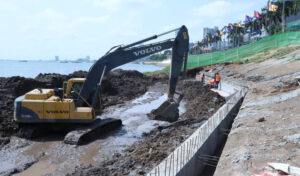 プノンペン 「ウォークストリート」に40カ所のトイレ増設とその他改善計画