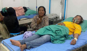 工場でエアコン故障により失神労働者が続出、緊急搬送