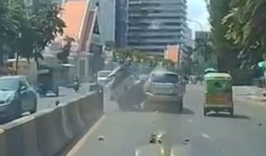 プノンペン 昼間の飲酒運転事故で1人死亡、複数負傷、身元は高官か