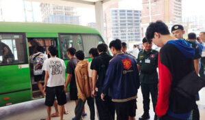 オンライン詐欺拠点の摘発で数千人を逮捕