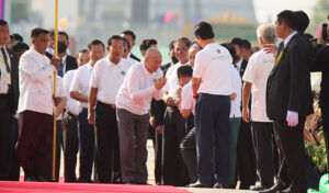 国王、環境保護への団結を呼びかける