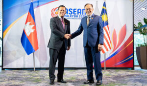 ASEAN議長、カンボジアとタイの紛争の冷静化を促す
