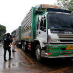 タイとの国境紛争で国境を越えた貿易が停滞