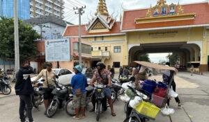 タイ、ポイペト国際国境ゲートへのバイクとカートの出入りを禁止