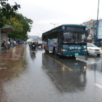 プノンペン  公共バス停が不衛生と市民の苦情に対処