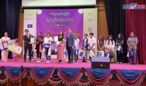 プノンペン　2025年のど自慢日本歌謡コンテストを開催