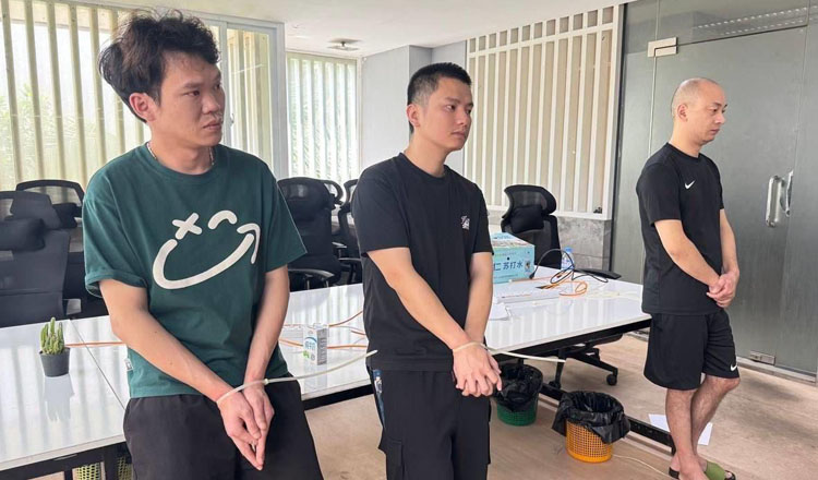 プノンペンのオンライン詐欺捜査で中国人3人を逮捕