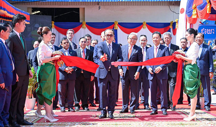 日本の支援　タクマウ浄水場とコ・ノレア代替取水口が開所