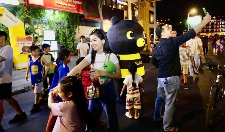 プノンペン　ウォーキングストリートで喫煙を全面禁止