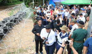 フン・マネ氏、捕虜問題をめぐる紛争で国民に政府への信頼を保つよう呼びかけ