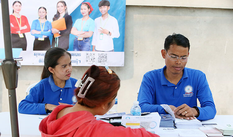 行政効率化のため公務員国勢調査を開始 当然ゾンビ公務員の炙り出しか