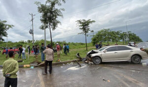 プチュムボンの交通事故で68人が死亡、136人が重傷