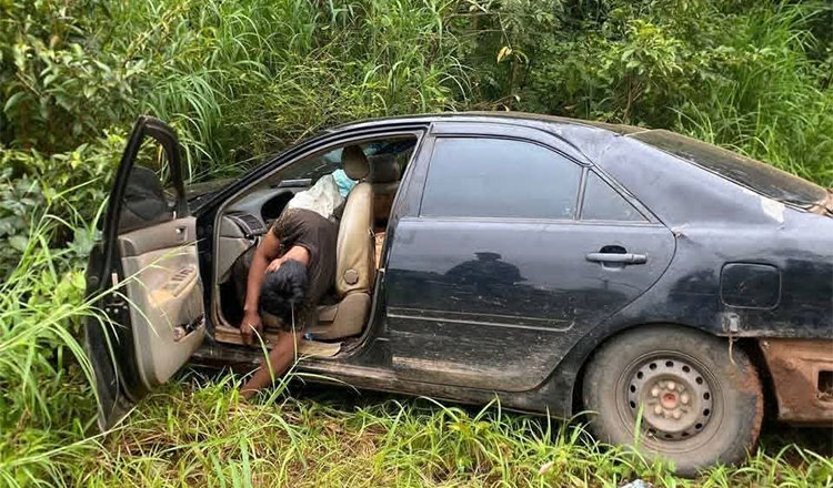 モンドリキリ州　木材取引業者の遺体を車内で発見