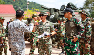 カンボジア、タイとの和平合意を受け国境から重火器の撤退を開始