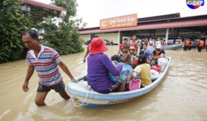 7月から9月にかけて洪水が発生し、19人が死亡