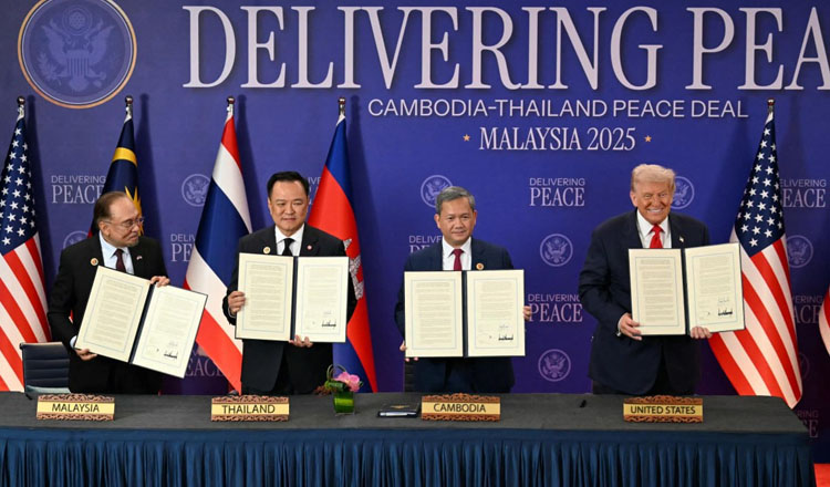 カンボジア王国首相とタイ王国首相による共同宣言に調印