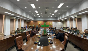 国防省 主権と領土保全を守るためのタイと協議の人道的地雷除去作戦と評価