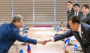 国境の緊張緩和を受け、タイはカンボジア兵18人の釈放手続きを概説