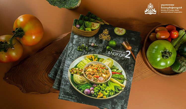 「アンコールの味」料理本がグルマン賞を受賞