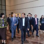 プラク・ソコン外相が中国での三国国境協議にカンボジア代表団を率いる