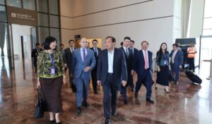 プラク・ソコン外相が中国での三国国境協議にカンボジア代表団を率いる