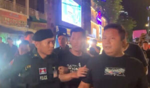 プノンペン ナイフを振り回した中国人を逮捕