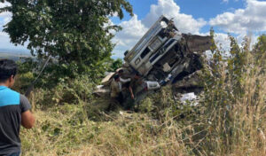 クーレン山の衝突で1人死亡、1人重傷