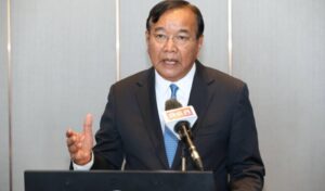 外務大臣　捕虜兵士18人が12月30日に解放・帰国する見込み