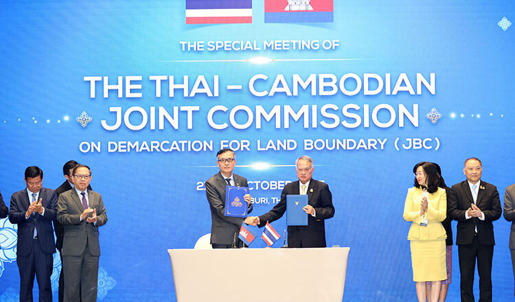 カンボジア、タイ軍による国境線の再設定を拒否