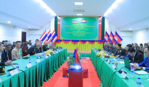 カンボジアとタイの軍管区がポイペトで協議を継続
