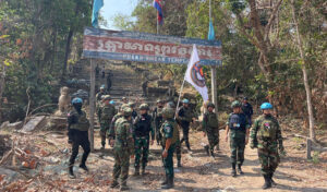 ASEAN監視団がプレアビヒアを訪問し、停戦後の状況を検証