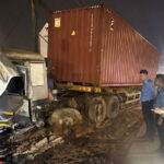 シアヌークビル トラックが列車に衝突、6人が重傷