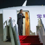 首相、平和委員会に出席するため米国へ出発