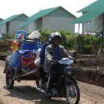 バンテイメンチェイ州　再定住地で避難民家族に土地区画が割り当て