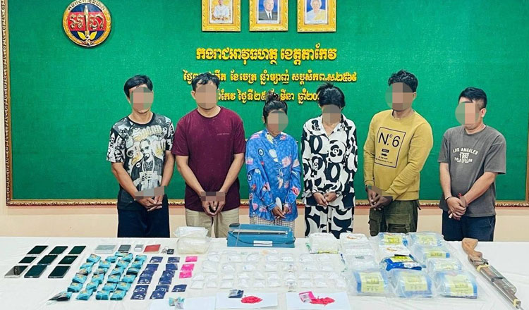 麻薬摘発で15キロ以上のケタミンとメタンフェタミンを押収、6人逮捕