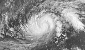 14日~25日に台風シンラクーの影響を受け、天気が不安定で雷雨予報