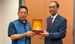 カンボジアと日本が議会間の関係を強化