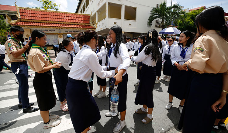 ACUは8月 バカロレアの試験監督員として4,150人のボランティアを募集