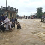 バンテイミエンチェイ州知事は、洪水が悪化する中、住民に警戒を呼びかけ