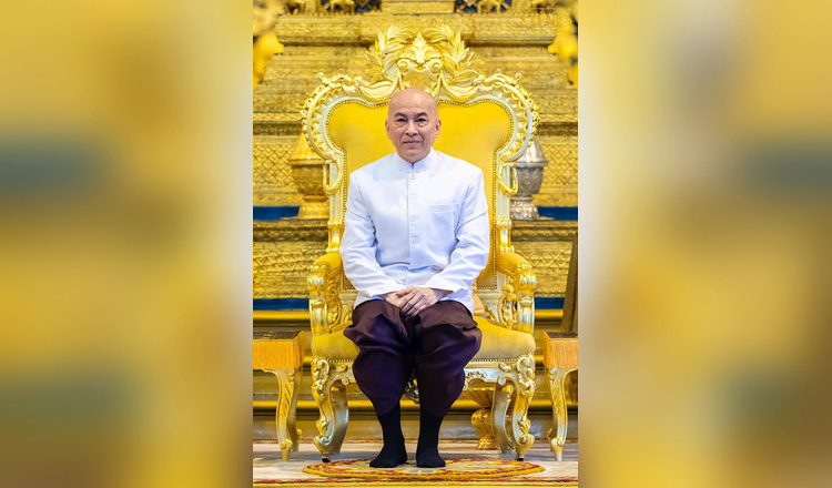 国王 プチュム・ボン(お盆)で国民に挨拶と祝福のメッセージ