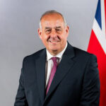 英国の内務大臣　国際オンライン詐欺対策会議に出席でカンボジアに到着